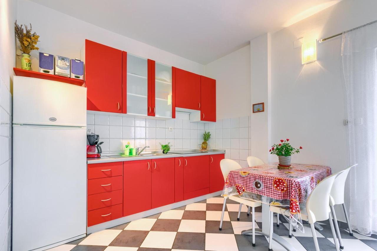 וודיצה Apartmani Vukicevic מראה חיצוני תמונה