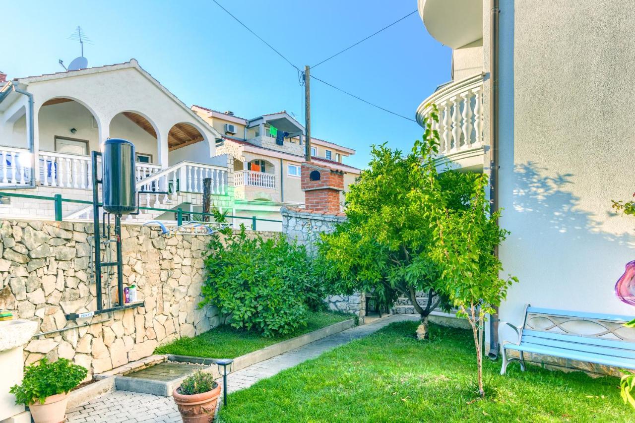וודיצה Apartmani Vukicevic מראה חיצוני תמונה