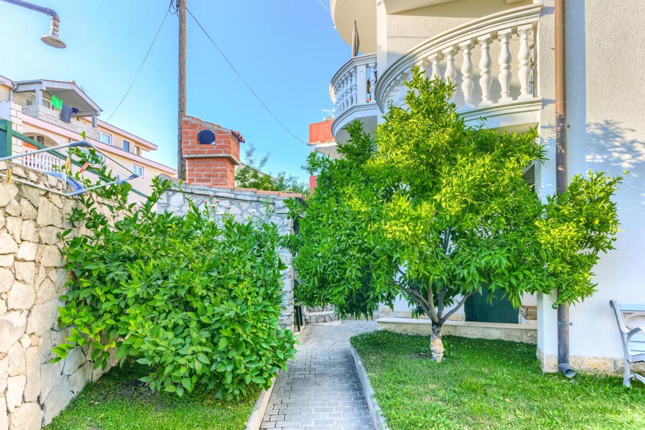 וודיצה Apartmani Vukicevic מראה חיצוני תמונה
