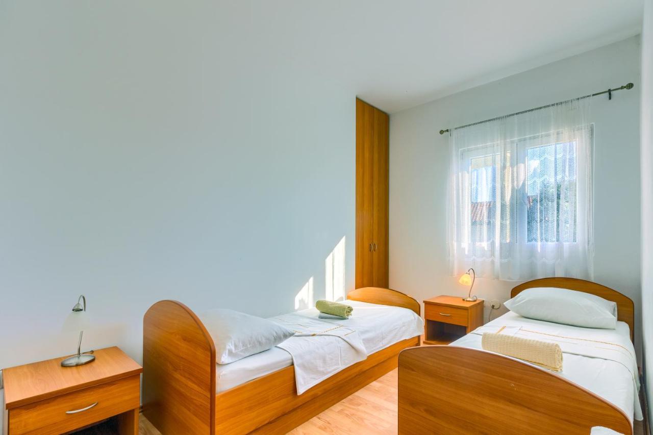 וודיצה Apartmani Vukicevic מראה חיצוני תמונה
