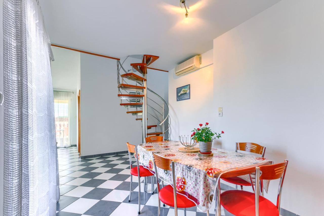 וודיצה Apartmani Vukicevic מראה חיצוני תמונה