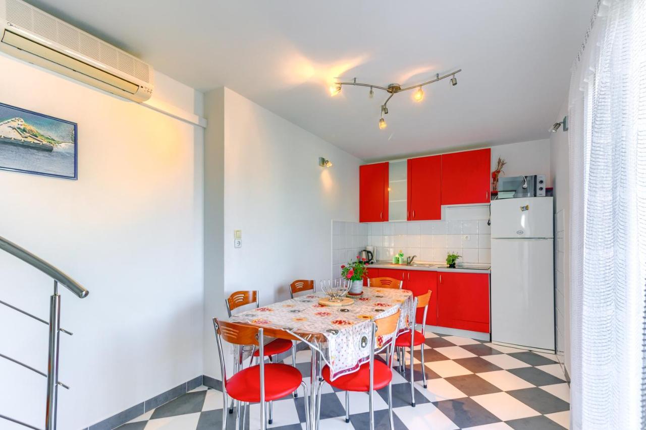 וודיצה Apartmani Vukicevic מראה חיצוני תמונה