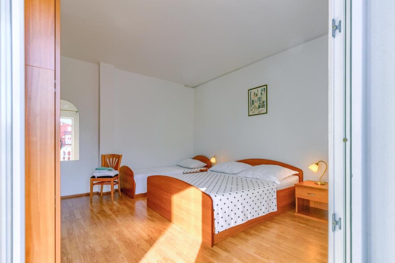וודיצה Apartmani Vukicevic מראה חיצוני תמונה