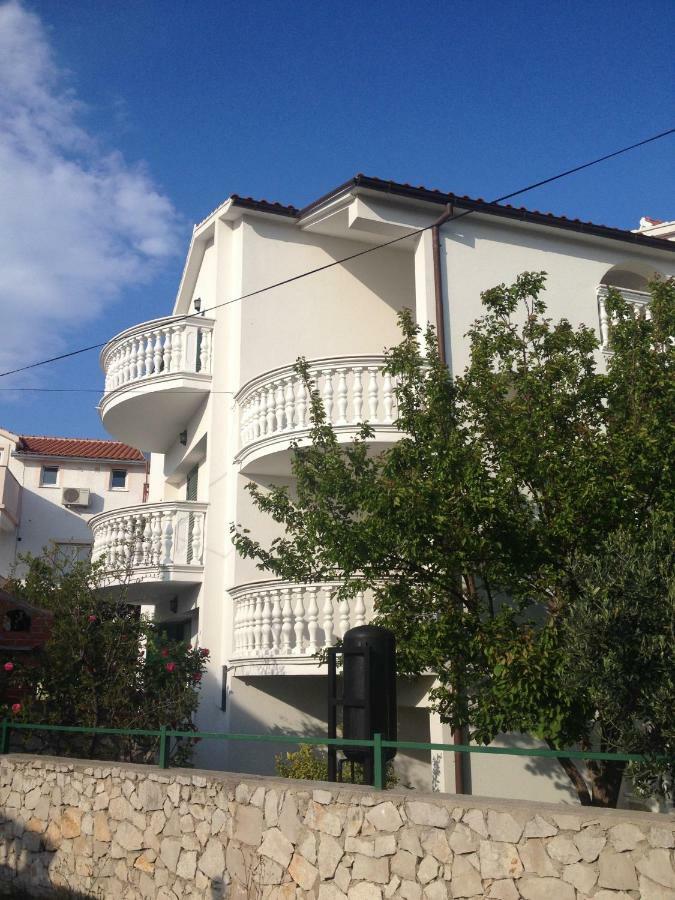 וודיצה Apartmani Vukicevic מראה חיצוני תמונה
