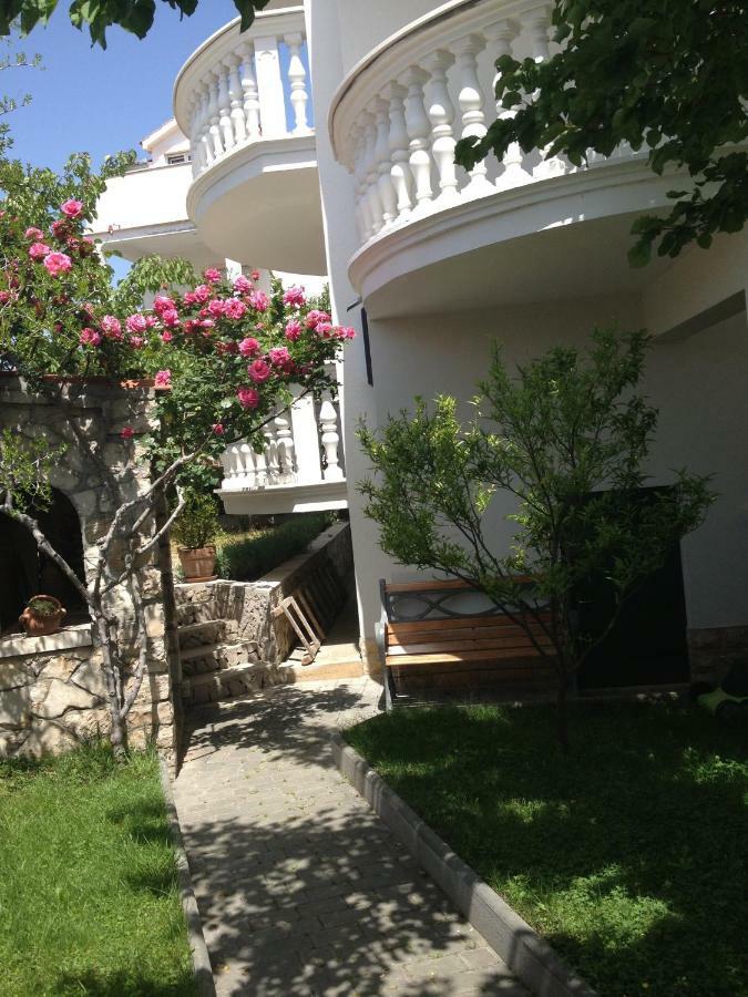 וודיצה Apartmani Vukicevic מראה חיצוני תמונה