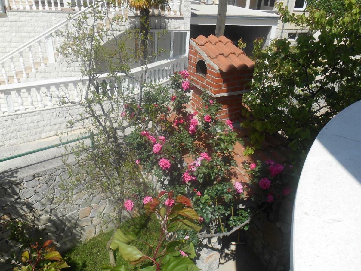 וודיצה Apartmani Vukicevic מראה חיצוני תמונה